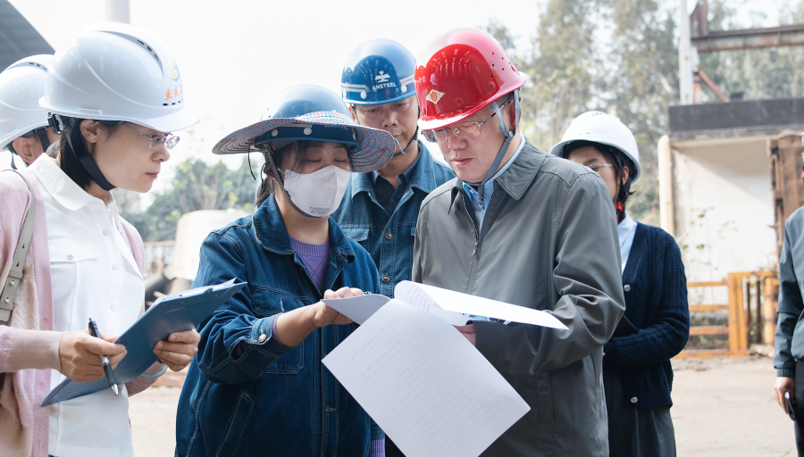 苟军强调：安全生产是企业发展的基石  必须时刻保持警惕  严格落实各项安全措施  确保全区安全生产形势持续稳定向好
